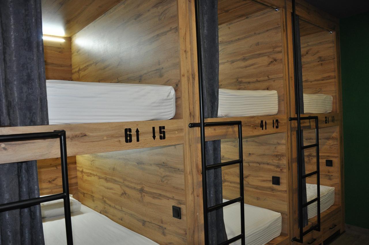 Full House Capsule Hostel Rivne Exterior photo Bunk beds in a hostel